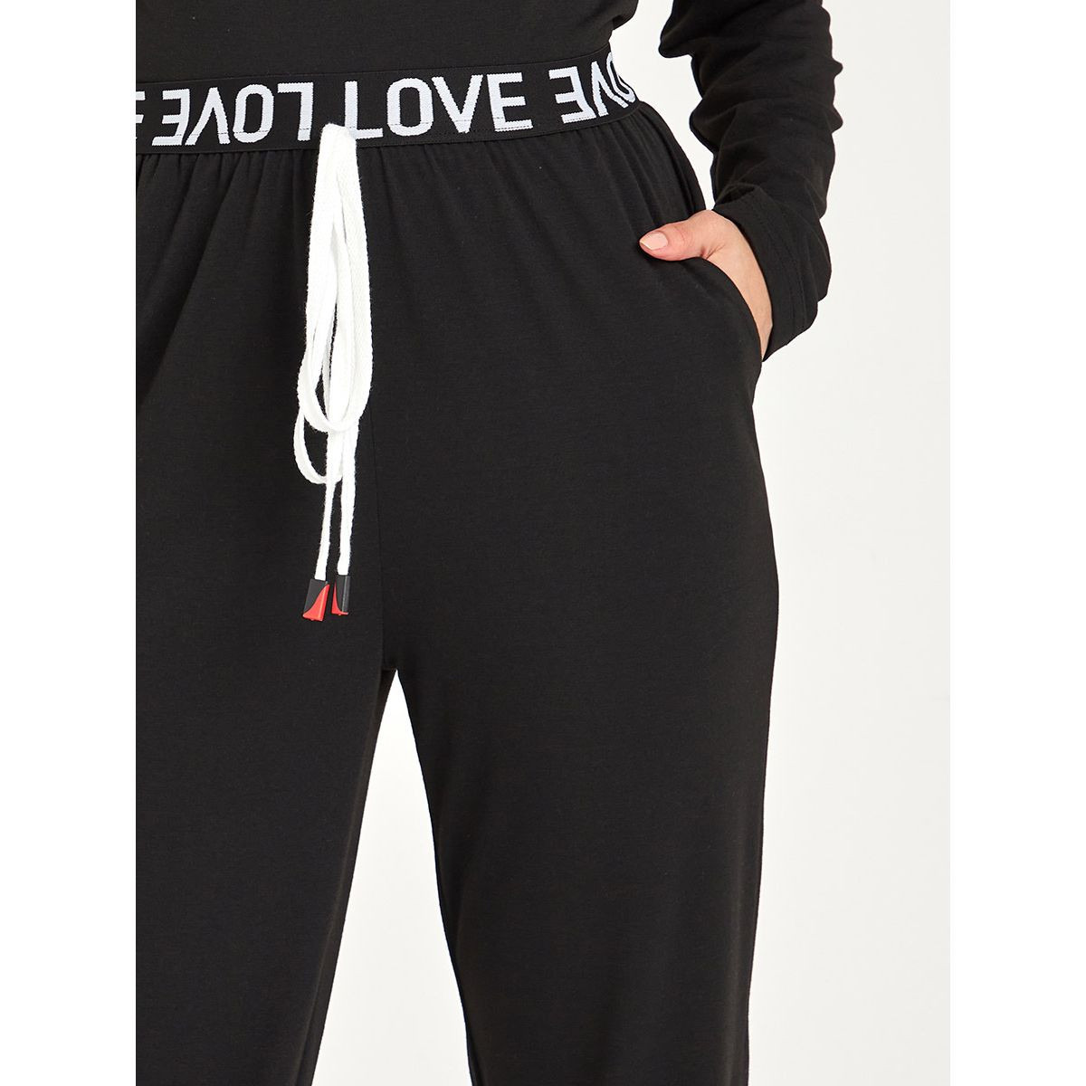 طقم من ( بنطال جوغر + بلوزة ) من ستايلي-women-clothing-nightwear-pyjamas-longsets-image-5