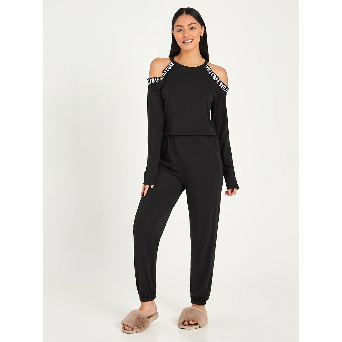 طقم من ( بنطال جوغر + بلوزة ) من ستايلي-women-clothing-nightwear-pyjamas-longsets-image-7