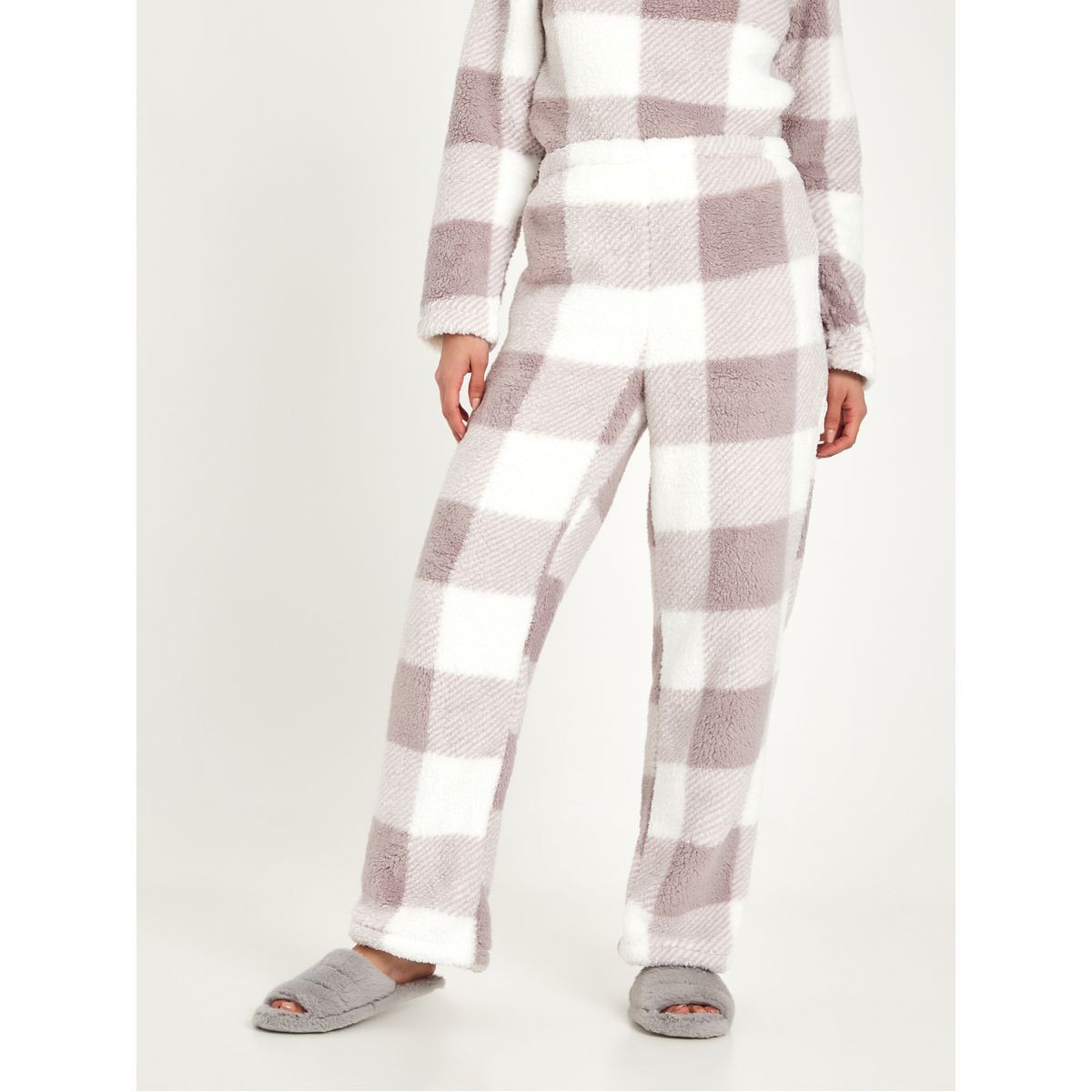 طقم بيجاما من ( تيشيرت + بنطال )-women-clothing-nightwear-pyjamas-longsets-image-5