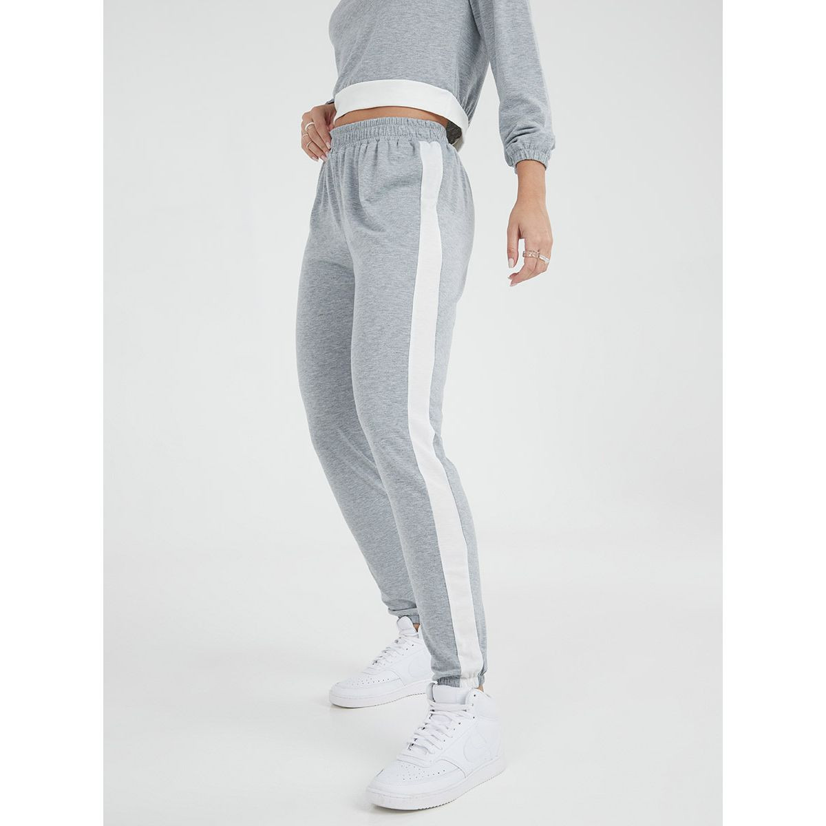 Styli Long Sleeves Top and Side Striped Jogger Lounge Set-women-clothing-nightwear-pyjamas-longsets-image-4