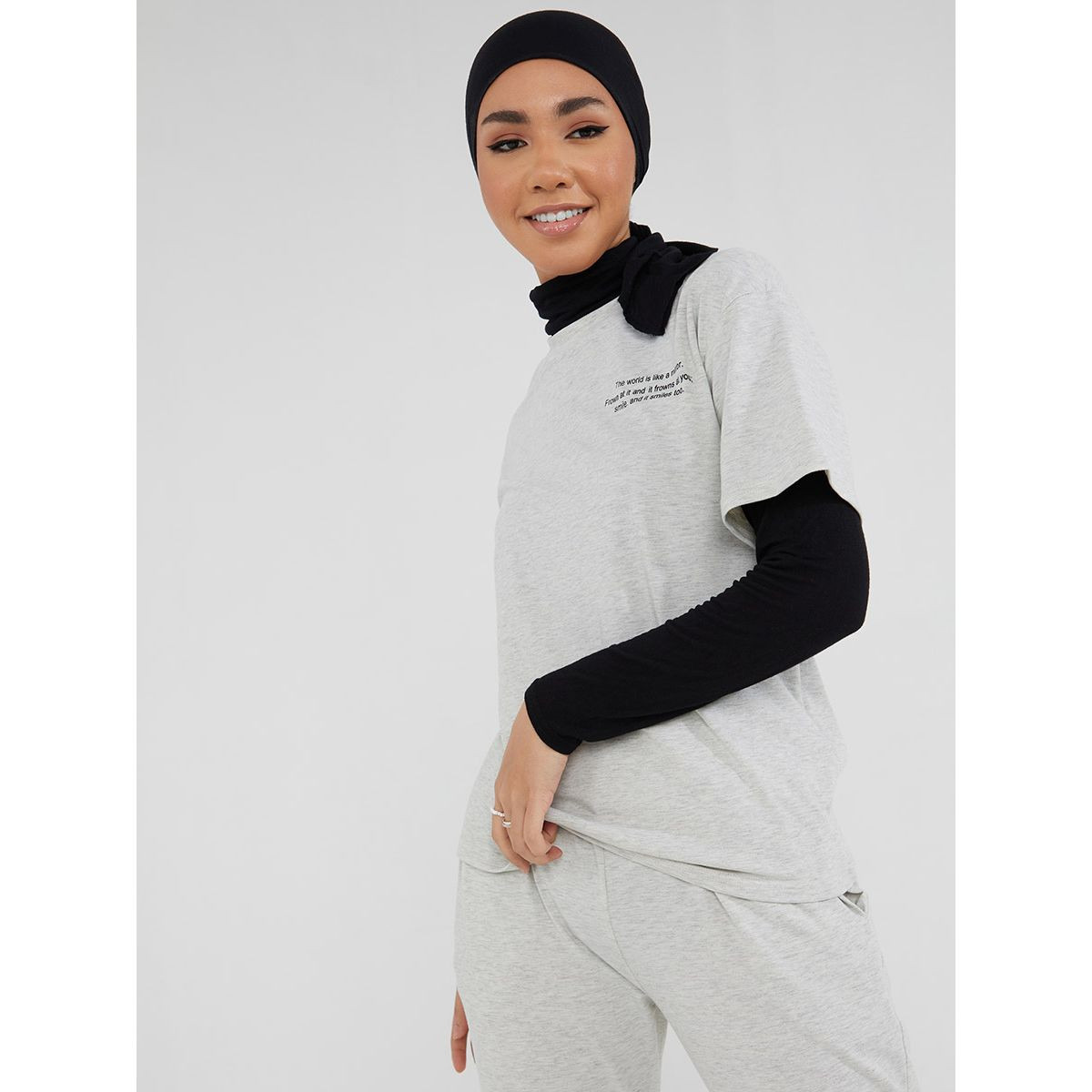 Styli Slogan Print Round Neck T-shirt and Jogger Lounge Set-women-clothing-nightwear-pyjamas-longsets-image-2