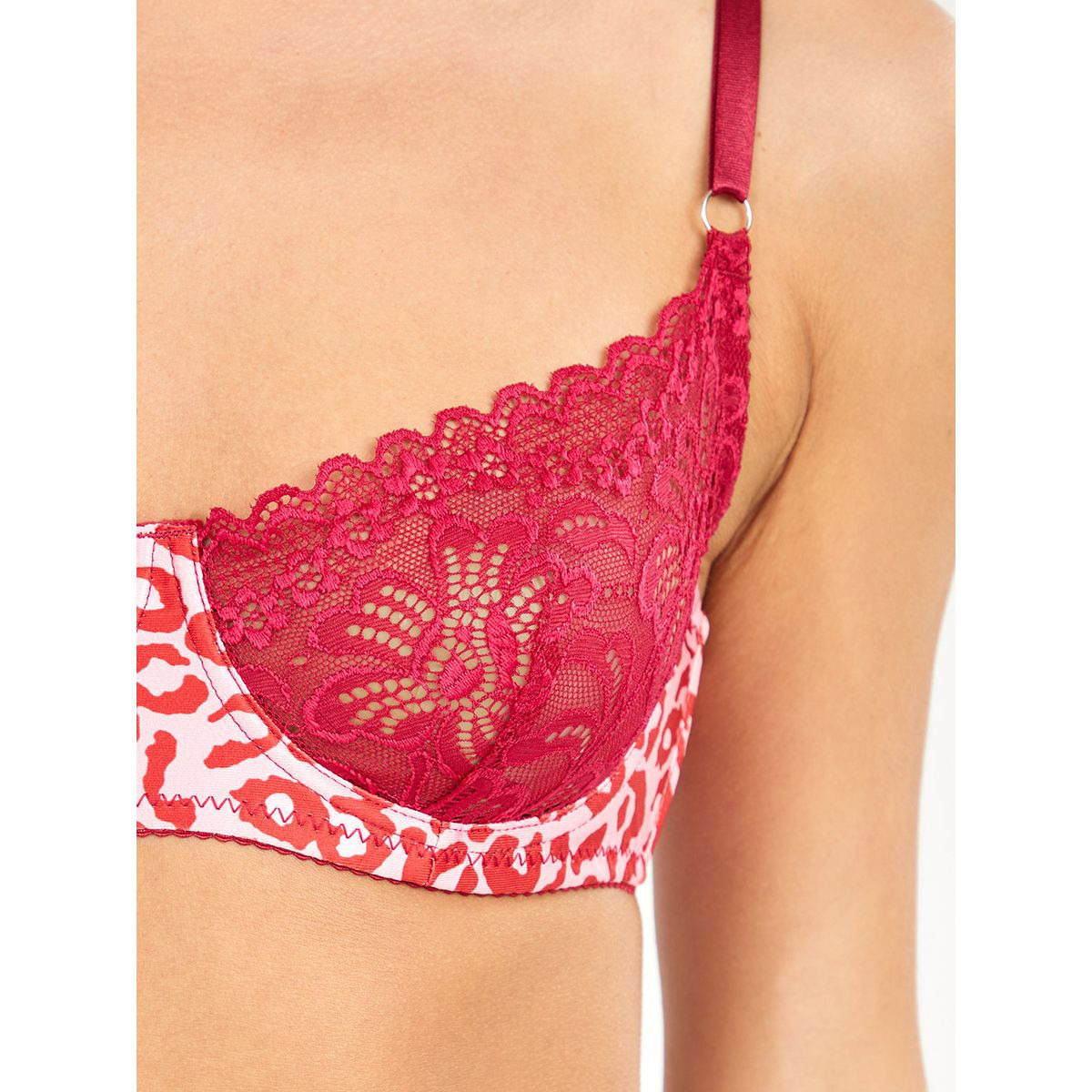طقم من ( صدرية + سروال داخلي ثونغ ) من ستايلي-women-clothing-lingerie-lingeriesets-image-3