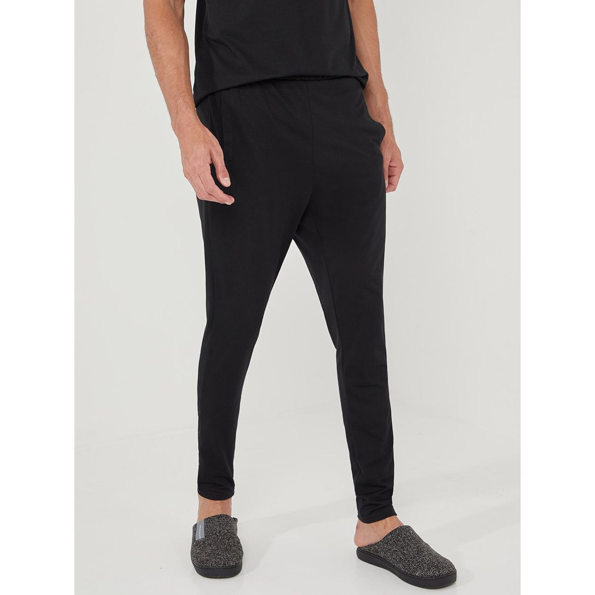 طقم من ( بنطال جوغر + تيشيرت )-men-clothing-nightwear-sets-image-3