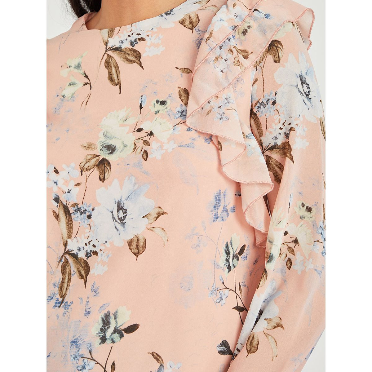 بلوزة باكمام طويلة وكشكش-women-clothing-shirtsandblouses-blouses-image-3