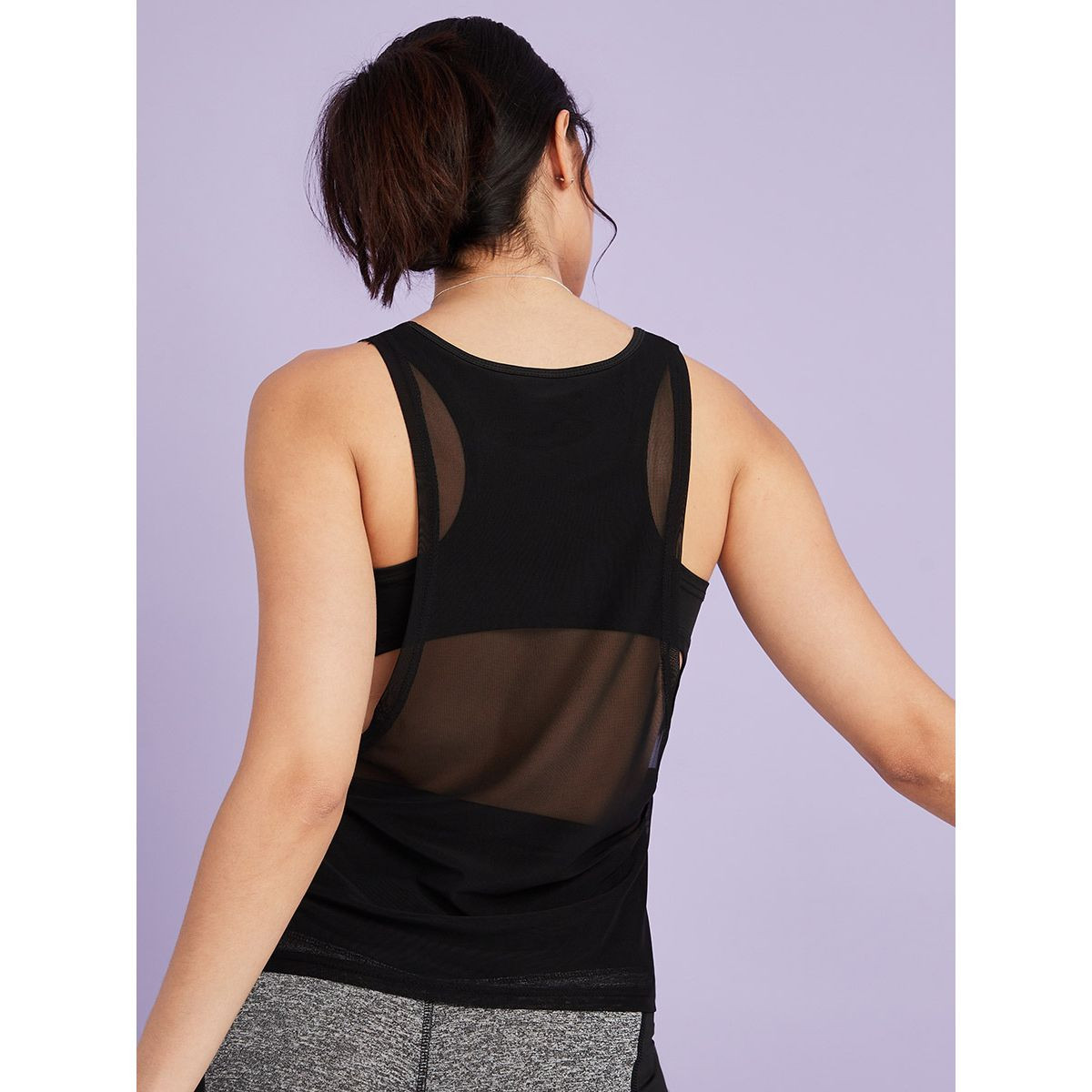 بلوزة رياضية بتداخلات شبكية من ستايلي-sports-women-clothing-tshirtsandvests-image-3