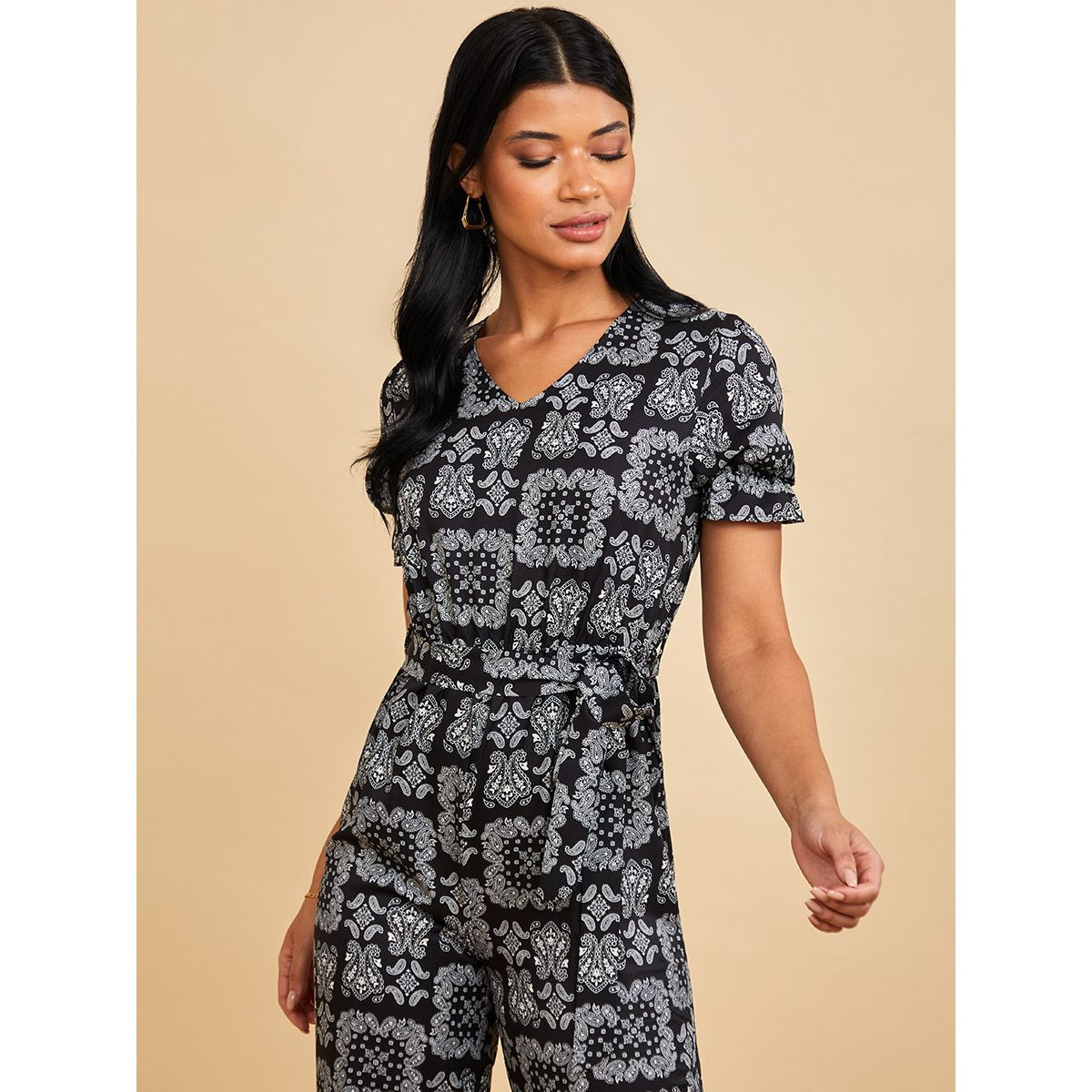 جمبسوت بقصة واسعة-women-clothing-jumpsuits-image-2