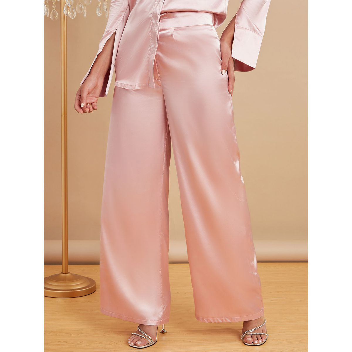 طقم من ( بنطال + بلوزة ) من ستايلي-women-clothing-coordsets-image-4