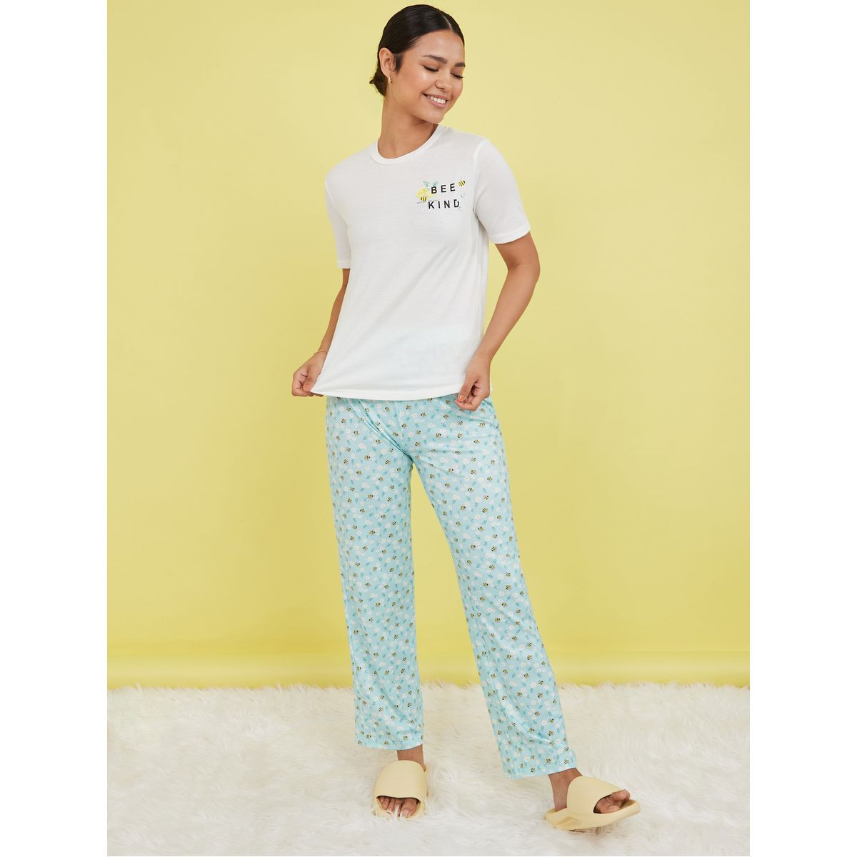 طقم من ( تيشيرت + بنطال )-women-clothing-nightwear-pyjamas-longsets-image-2