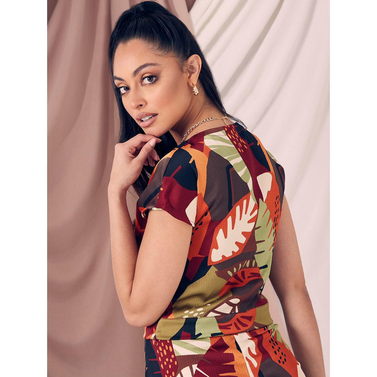بلوزة ساتان بنمط لف-women-clothing-shirtsandblouses-blouses-image-5