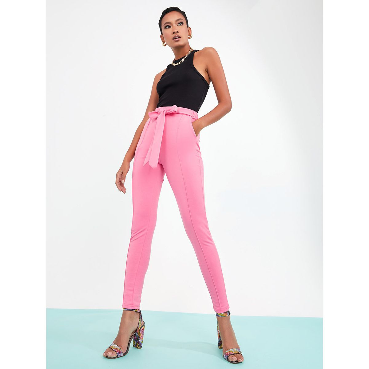 بنطال ضيق بجيوب جانبية-women-clothing-trousers-image-1