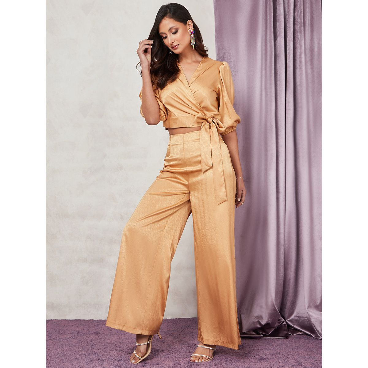 طقم منسق ( بنطال + بلوزة قصيرة )-women-clothing-shirtsandblouses-blouses-image-2