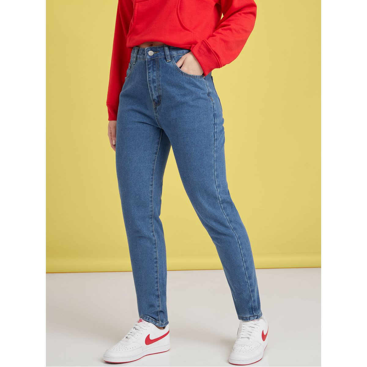 بنطال جينز سادة بجيوب-women-clothing-bottoms-jeans-image-3