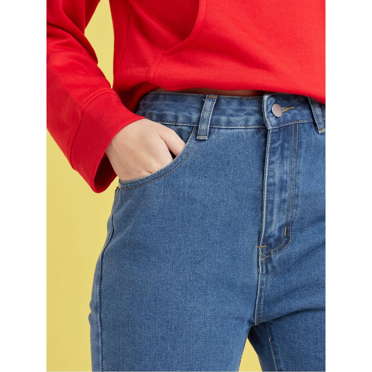 بنطال جينز سادة بجيوب-women-clothing-bottoms-jeans-image-4