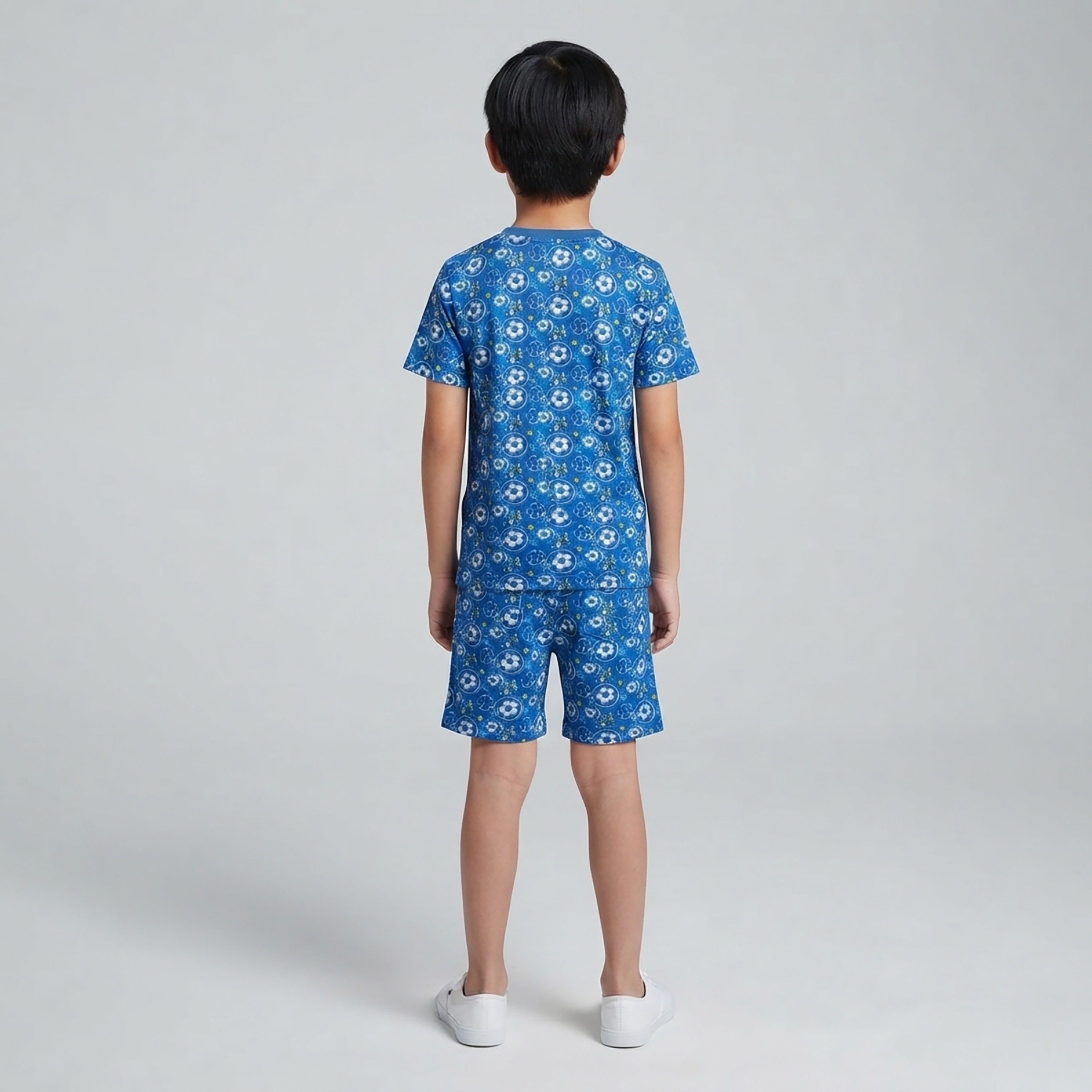 طقم متناسق تيشرت بأكمام قصيرة وبنطال بيجامة بطبعة كرة القدم من بيبي كلو-boys-clothing-setsandcoords-image-2