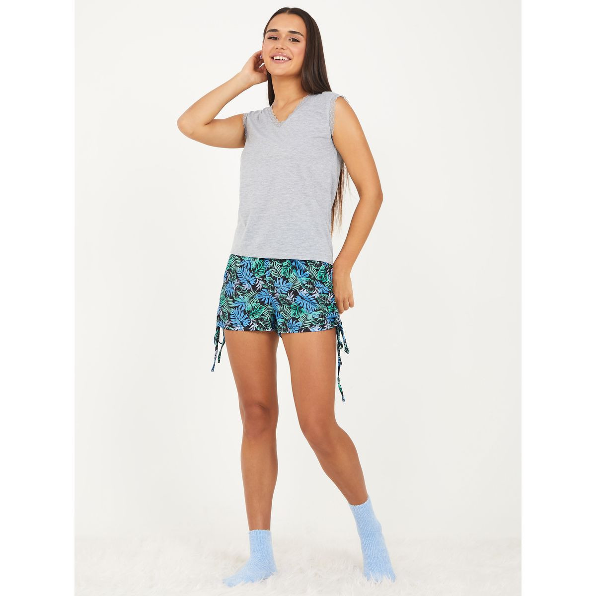 شورت مزموم وبلوزة بدانتيل-women-clothing-nightwear-pyjamas-longsets-image-2