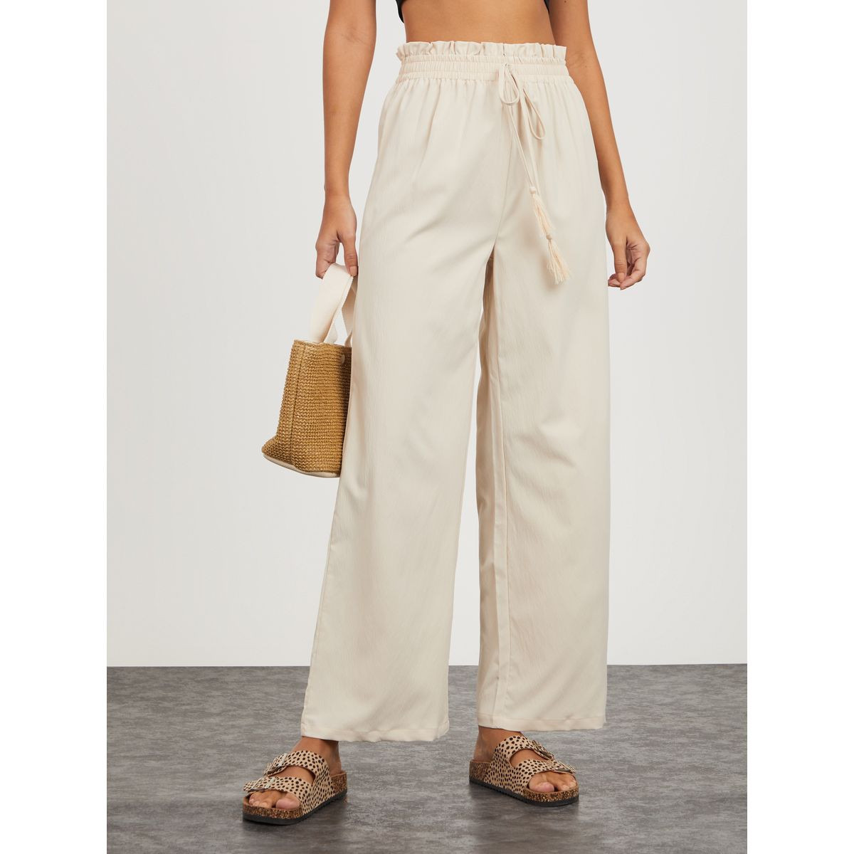 بنطال بقصة واسعة واربطة-women-clothing-trousers-image-1