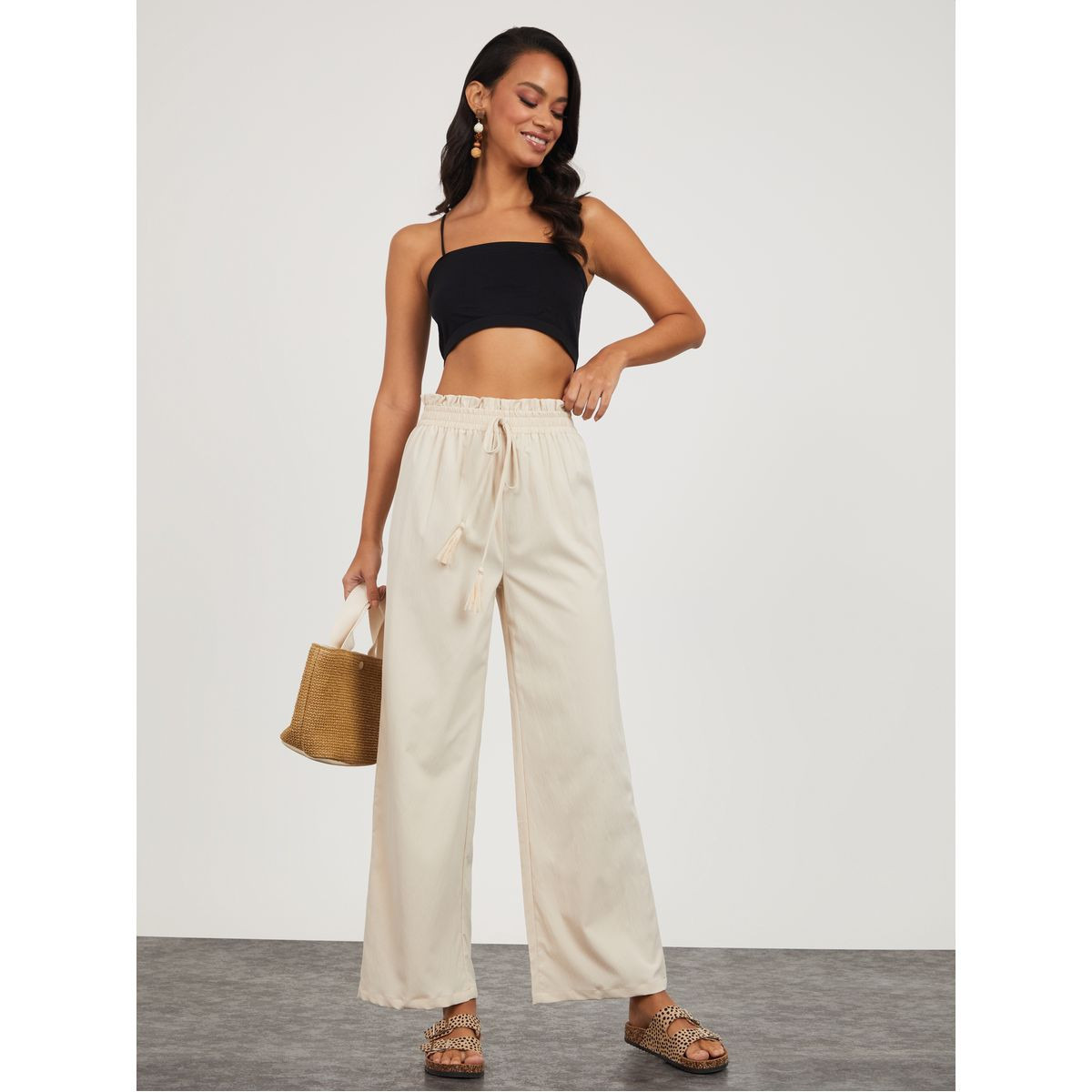 بنطال بقصة واسعة واربطة-women-clothing-trousers-image-2
