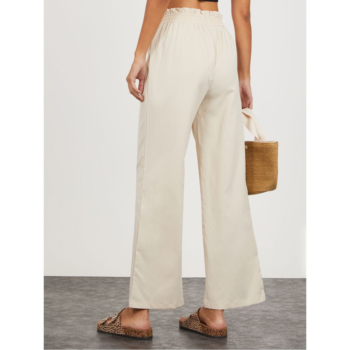 بنطال بقصة واسعة واربطة-women-clothing-trousers-image-4