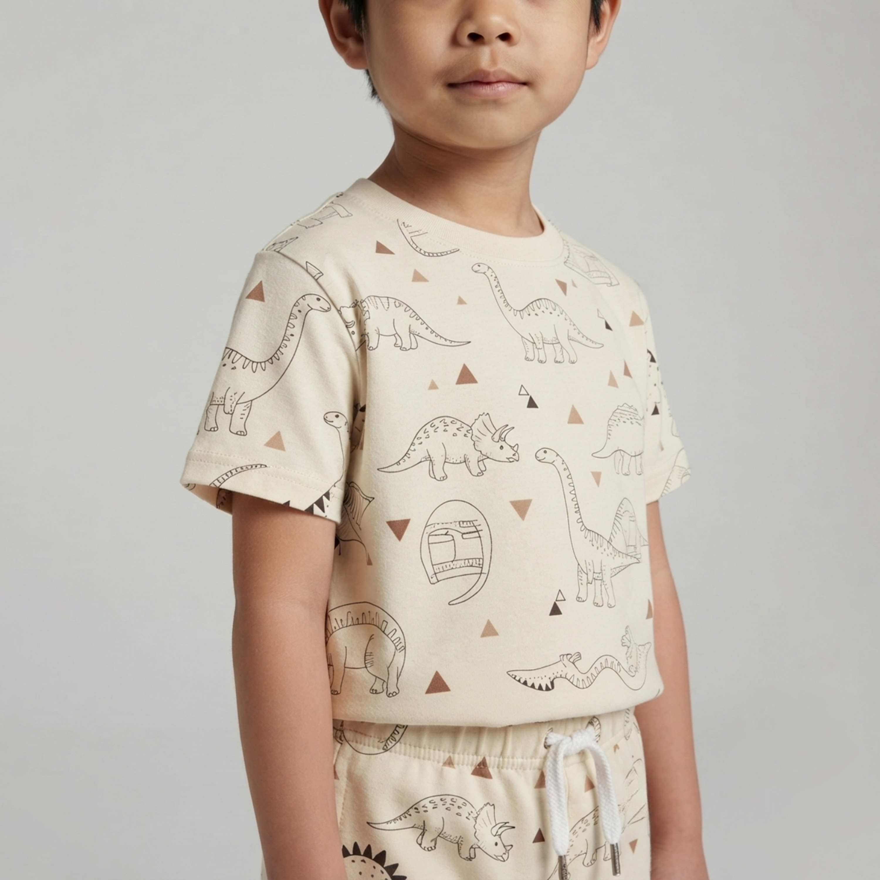 طقم متناسق تيشرت بأكمام قصيرة وبنطال بيجامة بطبعة ديناصور من بيبي كلو-boys-clothing-setsandcoords-image-5