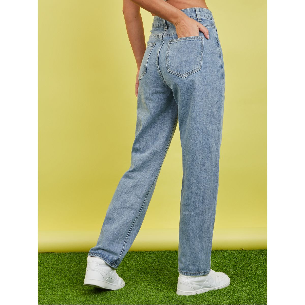 جينز بقصة سليم فت-women-clothing-bottoms-jeans-image-5