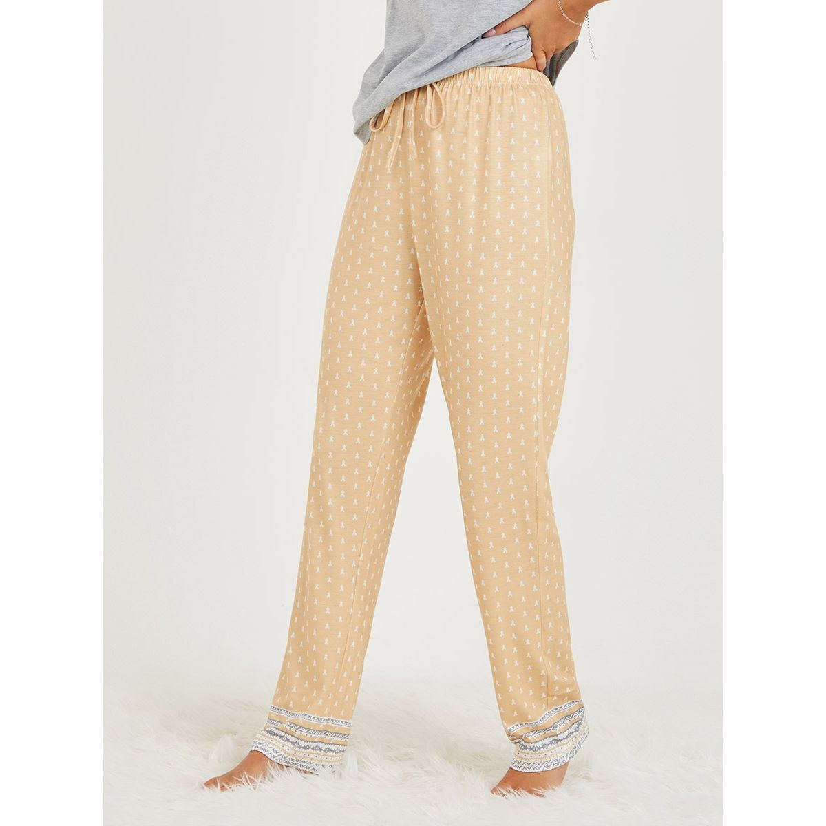 طقم بيجاما من ( تيشيرت + بنطال )-women-clothing-nightwear-pyjamas-longsets-image-5