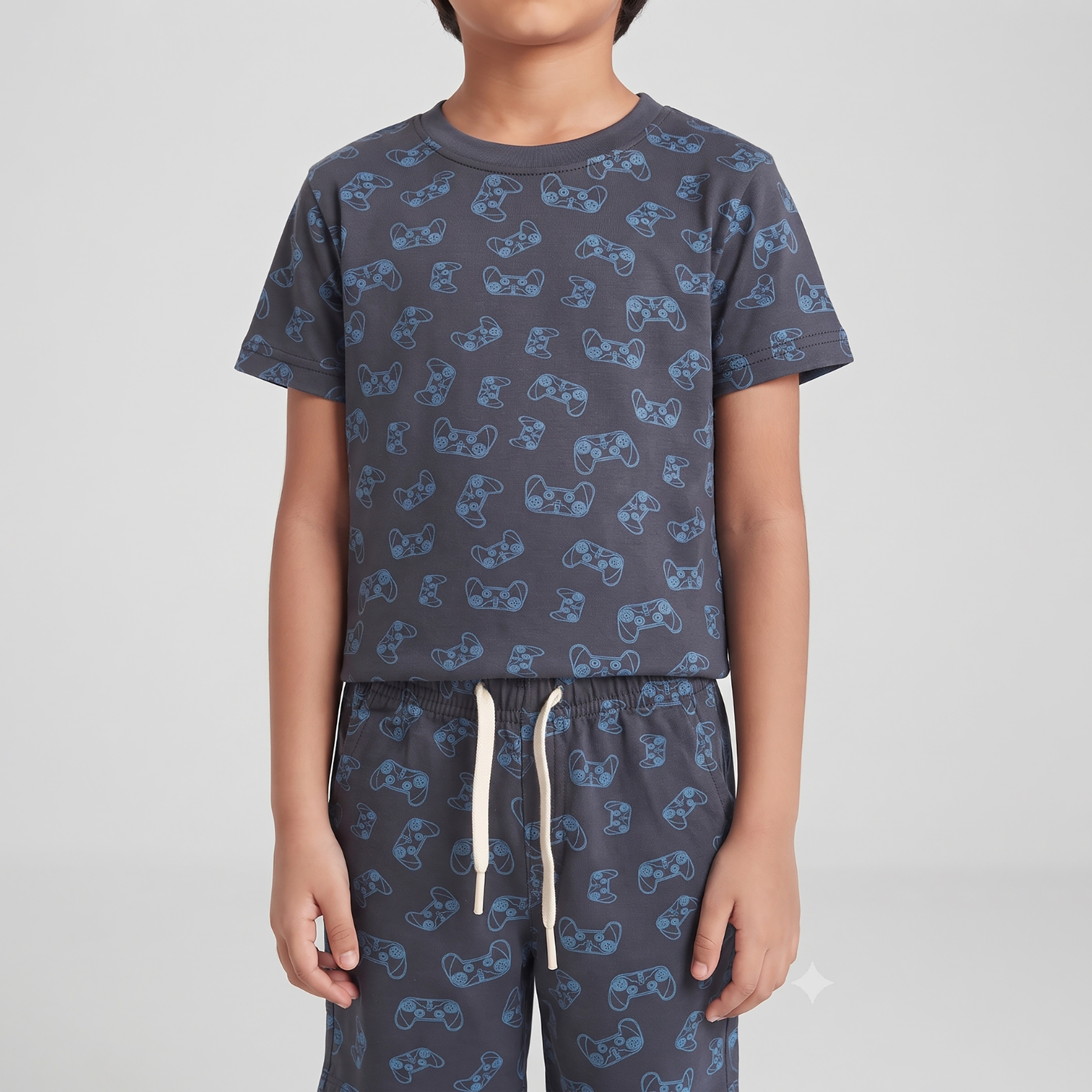 طقم متناسق تيشرت بأكمام قصيرة وبنطال بيجامة بطبعة ذراع ألعاب الفيديو من بيبي كلو-boys-clothing-setsandcoords-image-5
