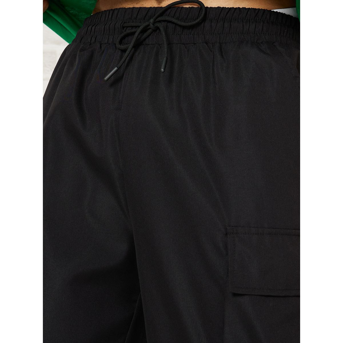 Styli Woven Cargo Oversize Jogger with Drawstring Detail-men-clothing-bottoms-trousersandchinos-trousers-image-4