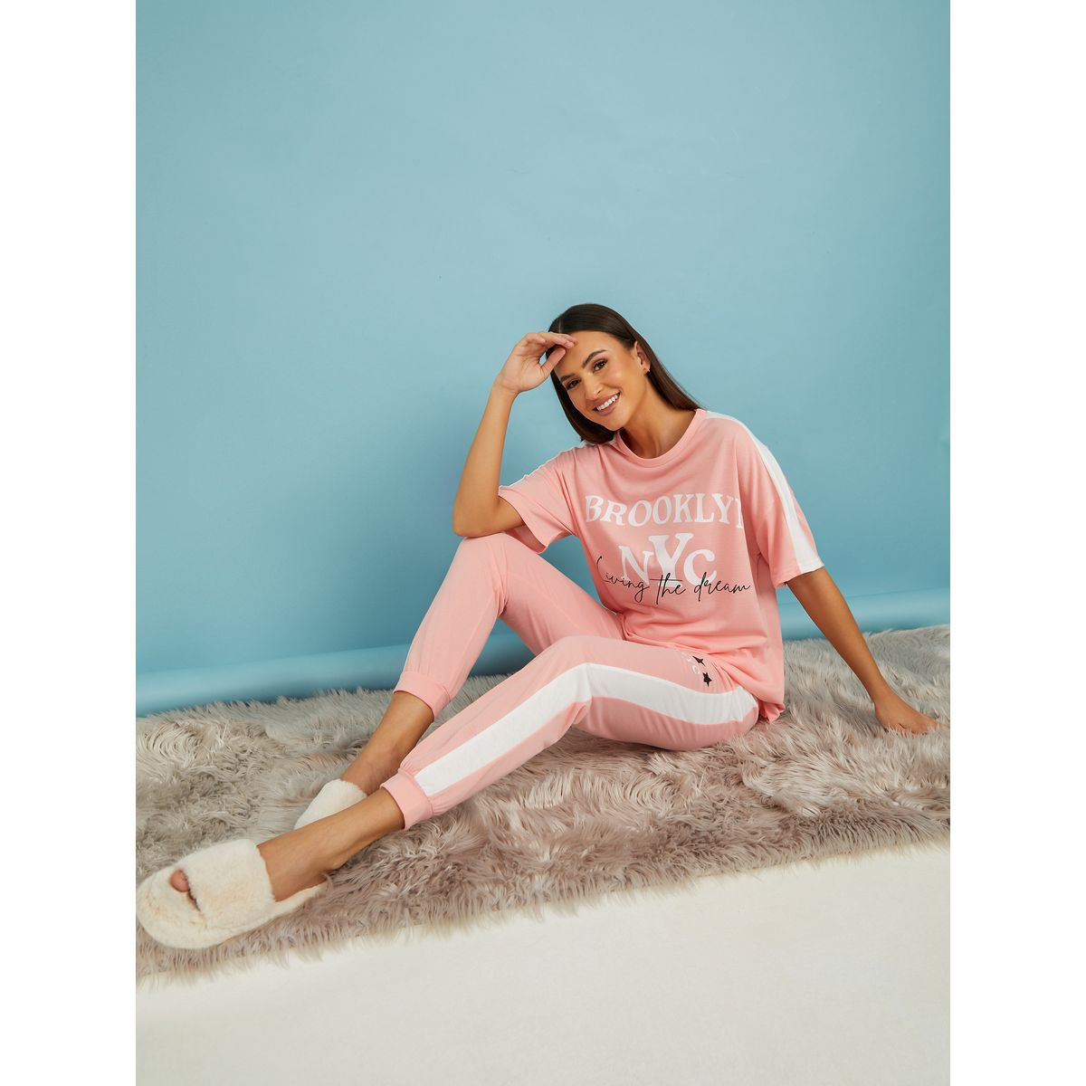 طقم بيجاما من ( بنطال + تيشيرت )-women-clothing-nightwear-pyjamas-longsets-image-6
