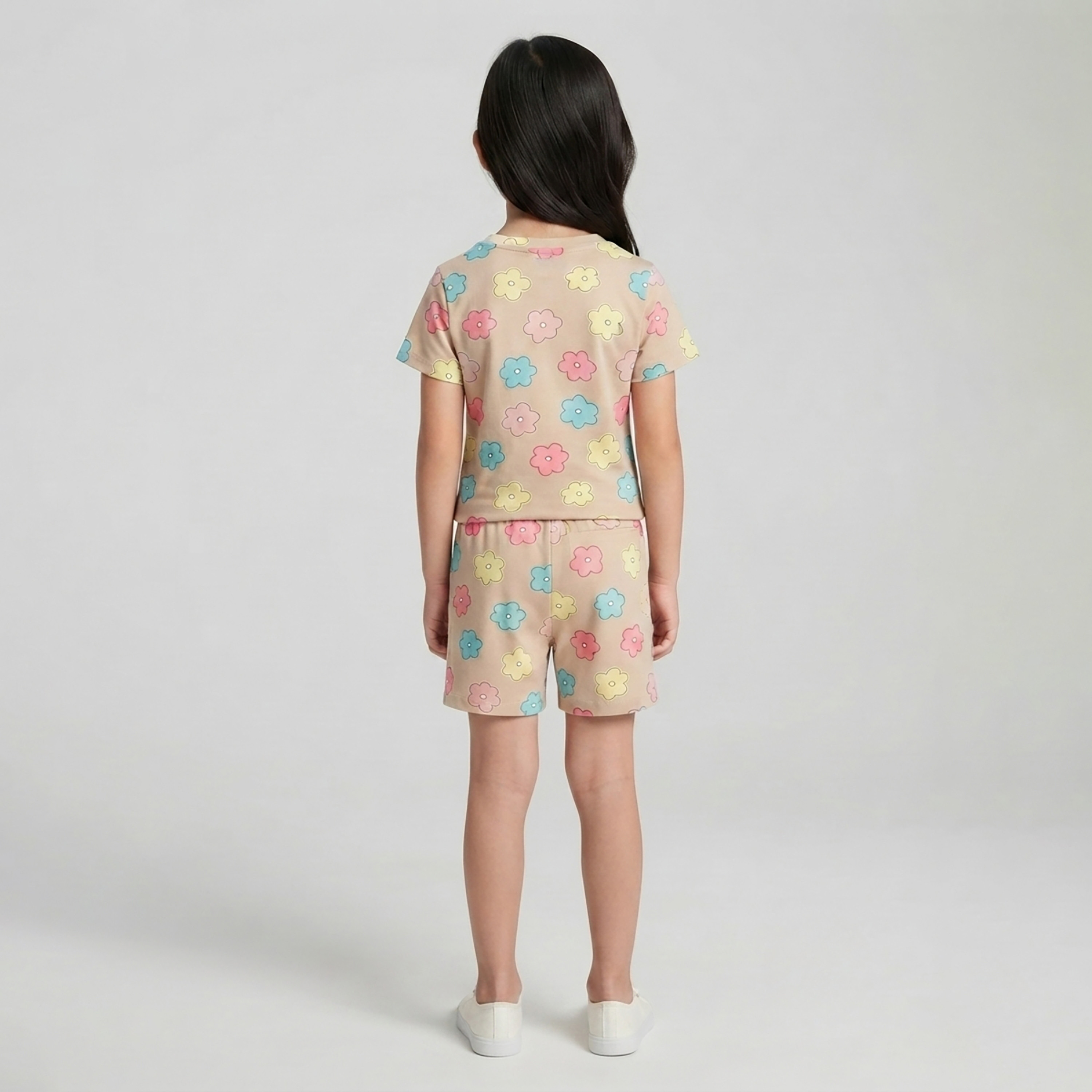 طقم متناسق تيشرت بأكمام قصيرة وبنطال بيجامة بطبعة أزهار من بيبي كلو-baby-girls-clothing-setsandcoords-image-2