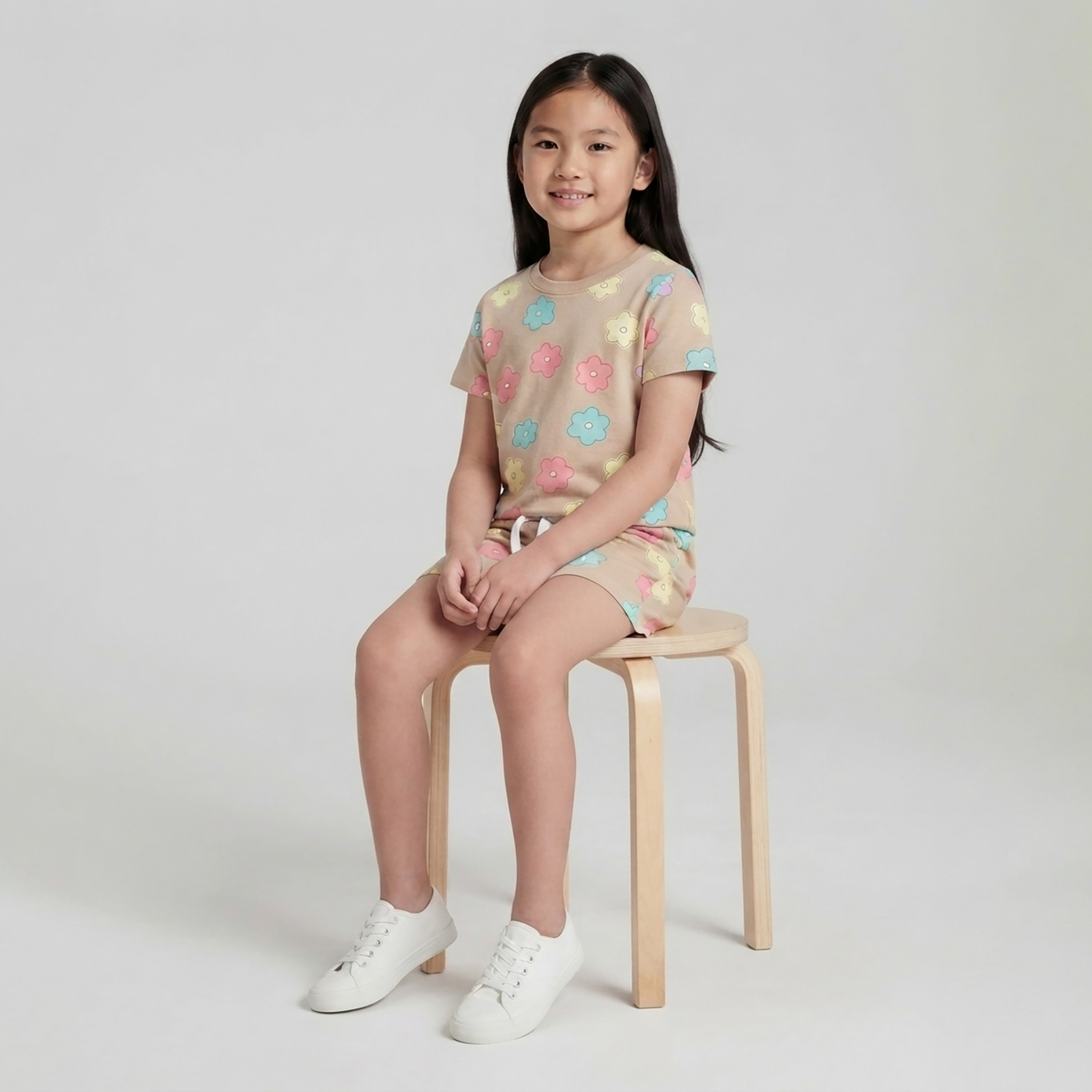 طقم متناسق تيشرت بأكمام قصيرة وبنطال بيجامة بطبعة أزهار من بيبي كلو-baby-girls-clothing-setsandcoords-image-4