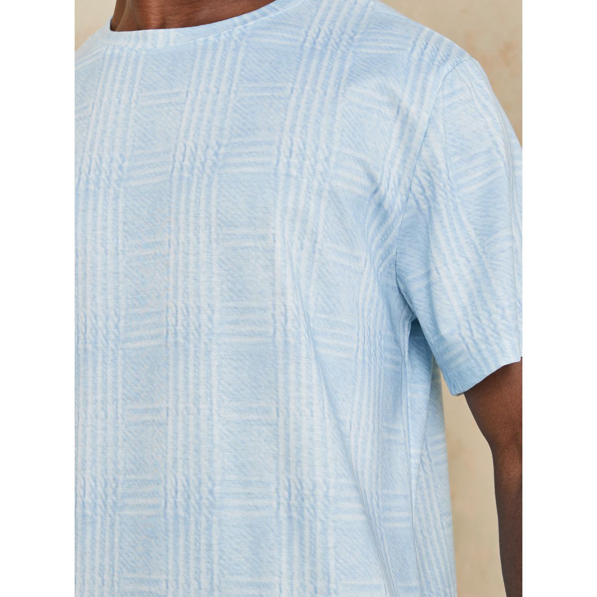 طقم منسق من ( شورت + تيشيرت )-men-clothing-coordsets-image-4