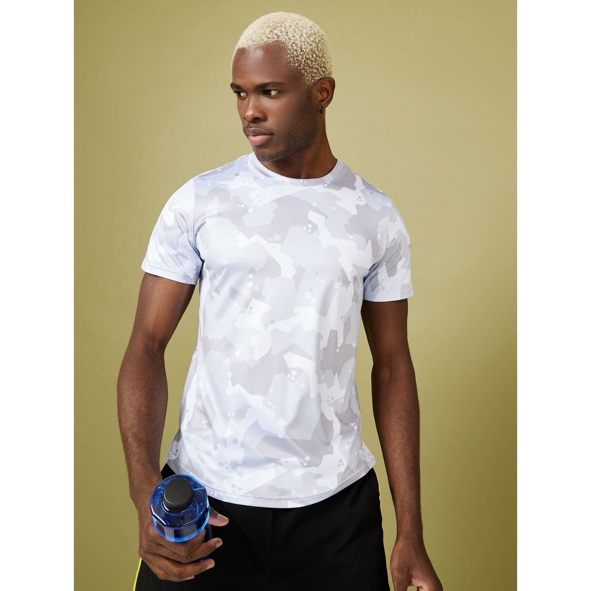 تيشيرت رياضي مطبع بالكامل-men-clothing-sportswearandactivewear-tshirtsandpolos-image-1