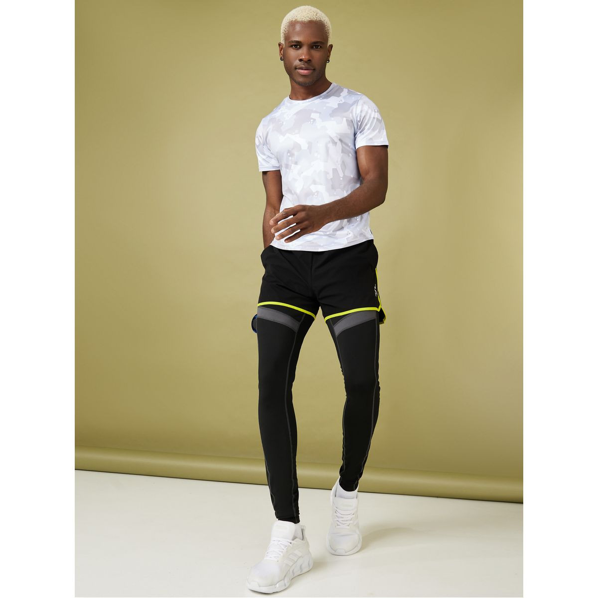 تيشيرت رياضي مطبع بالكامل-men-clothing-sportswearandactivewear-tshirtsandpolos-image-2
