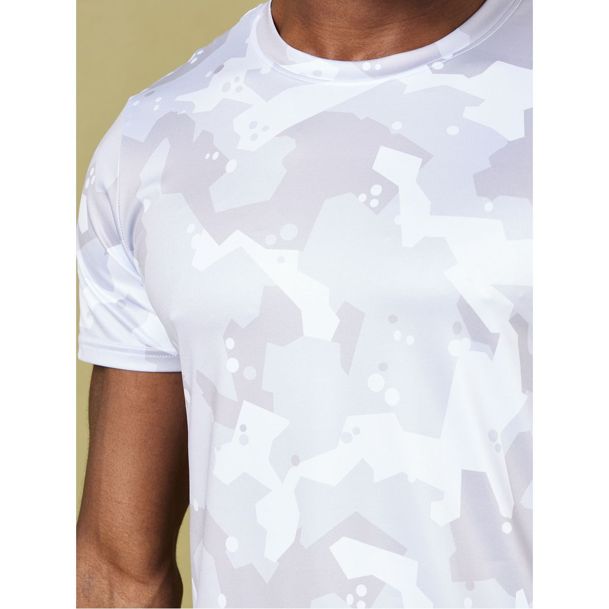 تيشيرت رياضي مطبع بالكامل-men-clothing-sportswearandactivewear-tshirtsandpolos-image-3