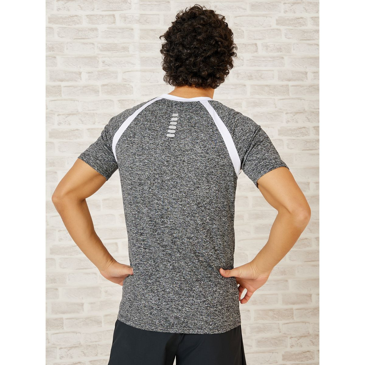 Styli Active Colorblock Raglan Panel Activewear T-shirt -men-clothing-sportswearandactivewear-tshirtsandpolos-image-4