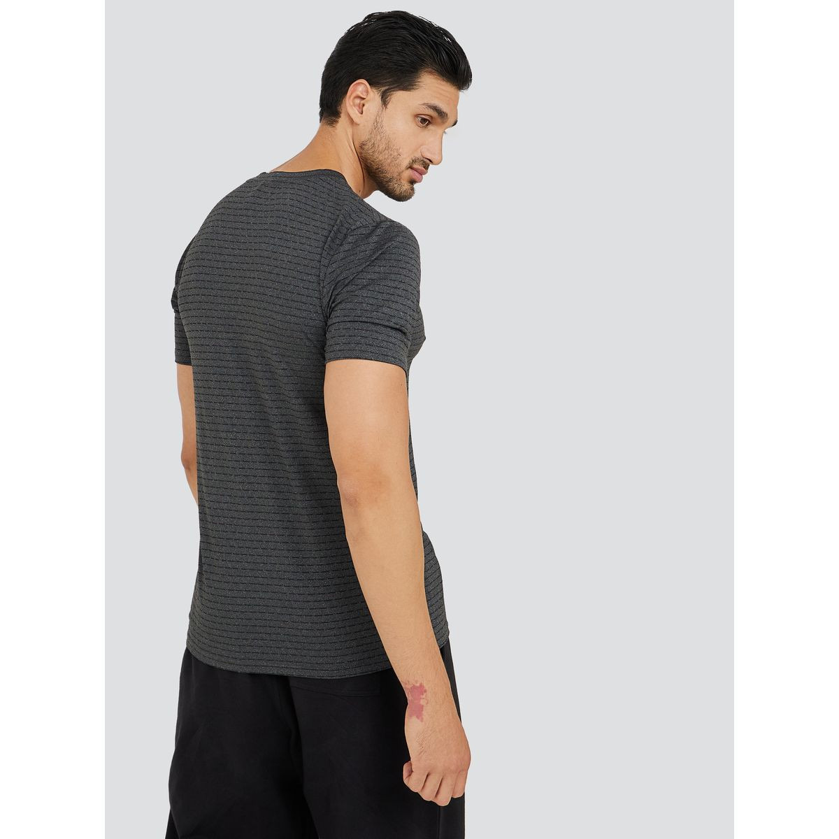 تيشيرت رياضي باكمام قصيرة-men-clothing-sportswearandactivewear-tshirtsandpolos-image-5