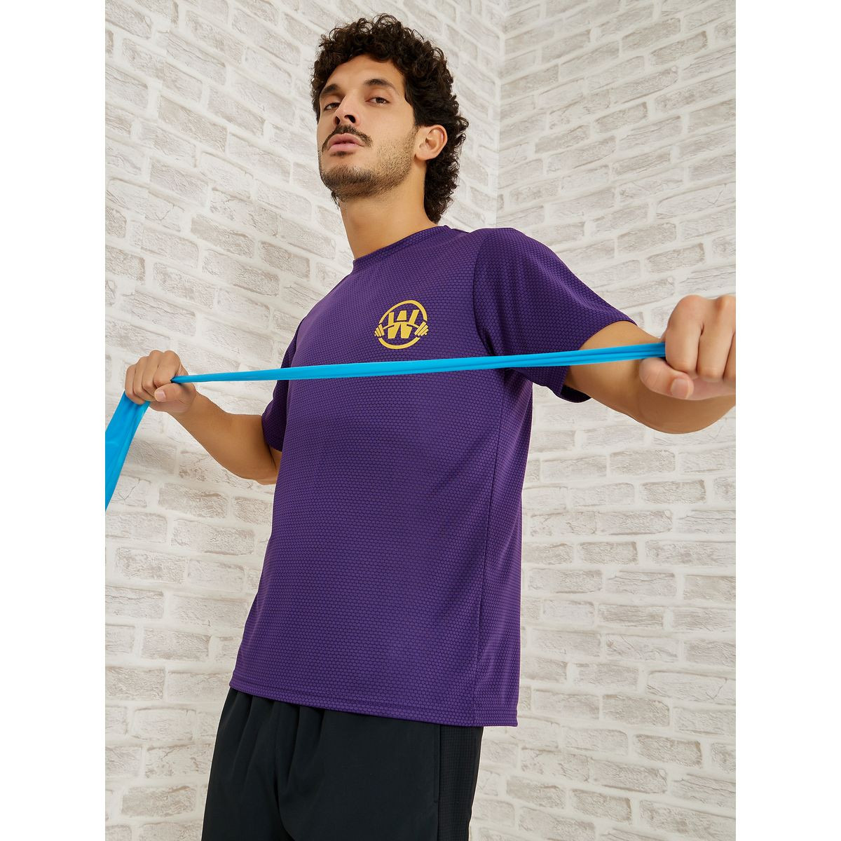 تيشيرت رياضي مطبع بكتابة-men-clothing-sportswearandactivewear-tshirtsandpolos-image-1