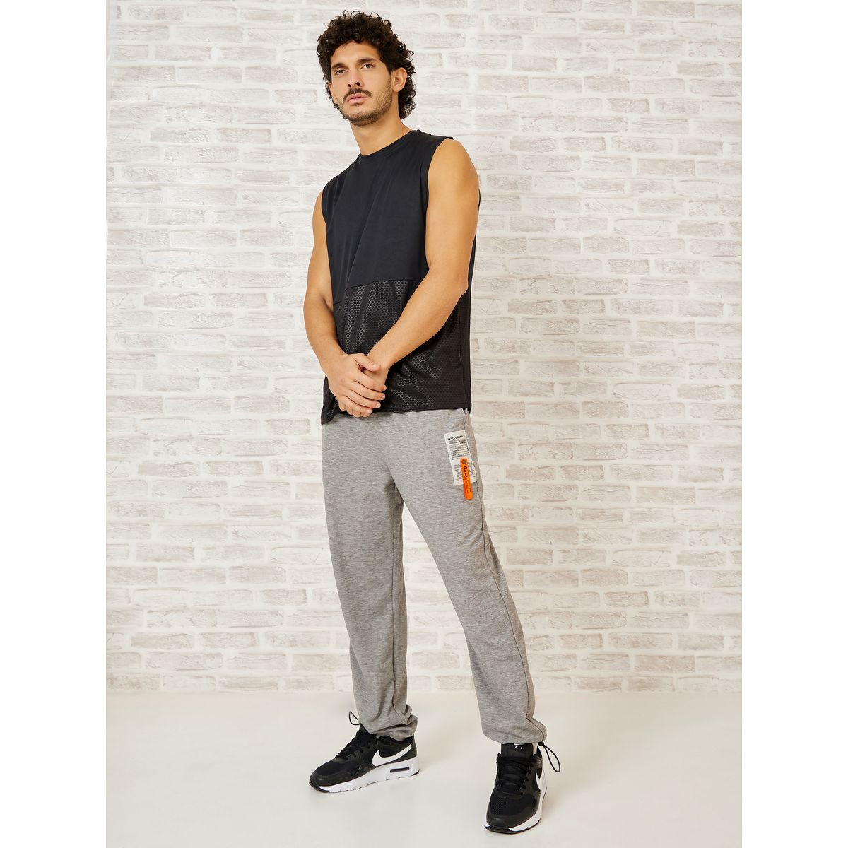 بنطال رياضي برباط خصر-sports-men-clothing-bottoms-image-2