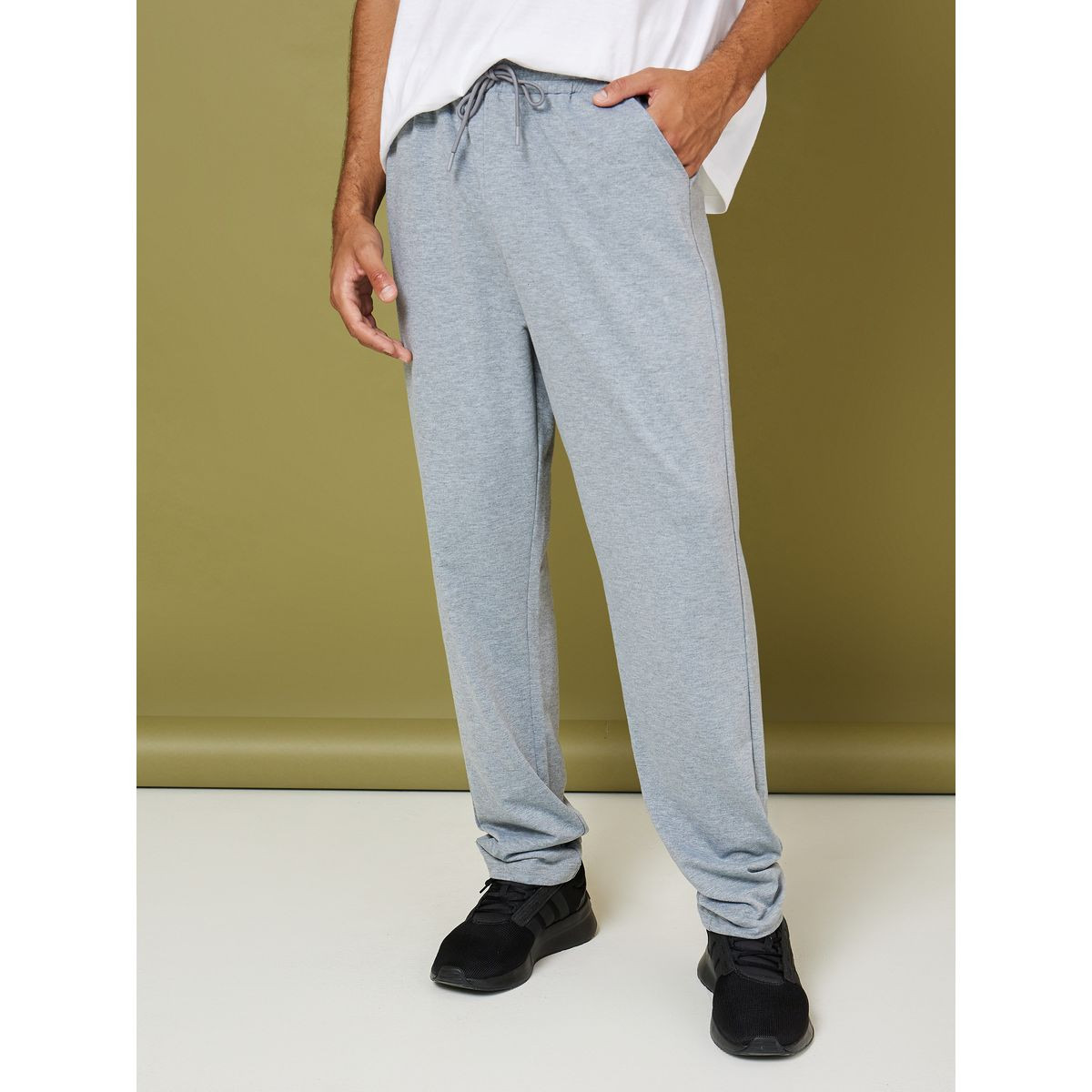 جوغر رياضي بقصة مستقيمة-sports-men-clothing-bottoms-image-1