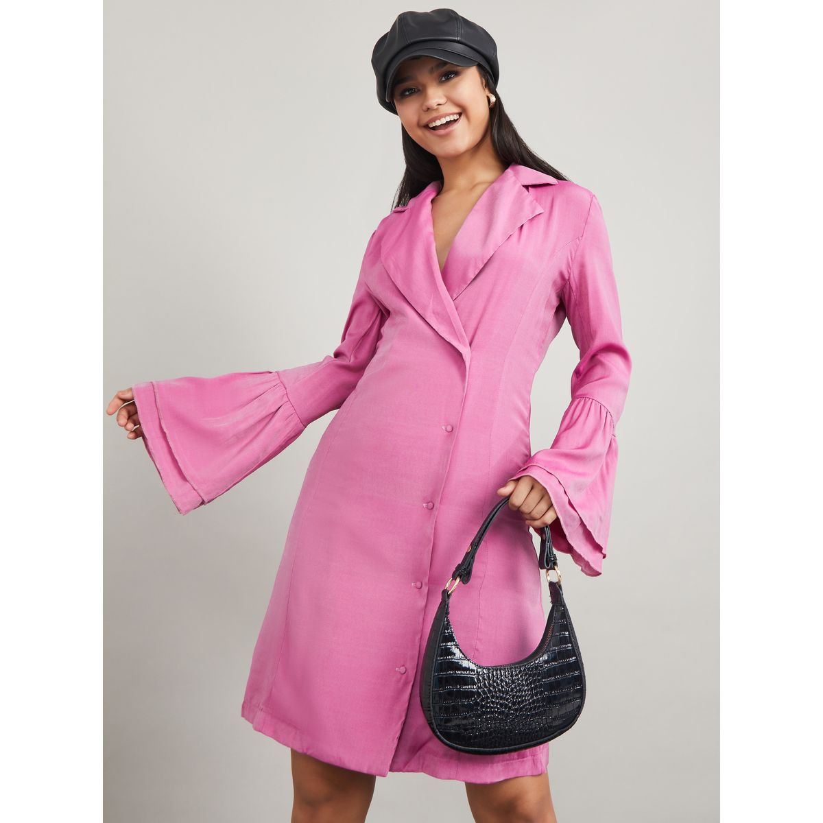 فستان بطول الركبة مع اكمام جرس-women-clothing-dresses-image-1