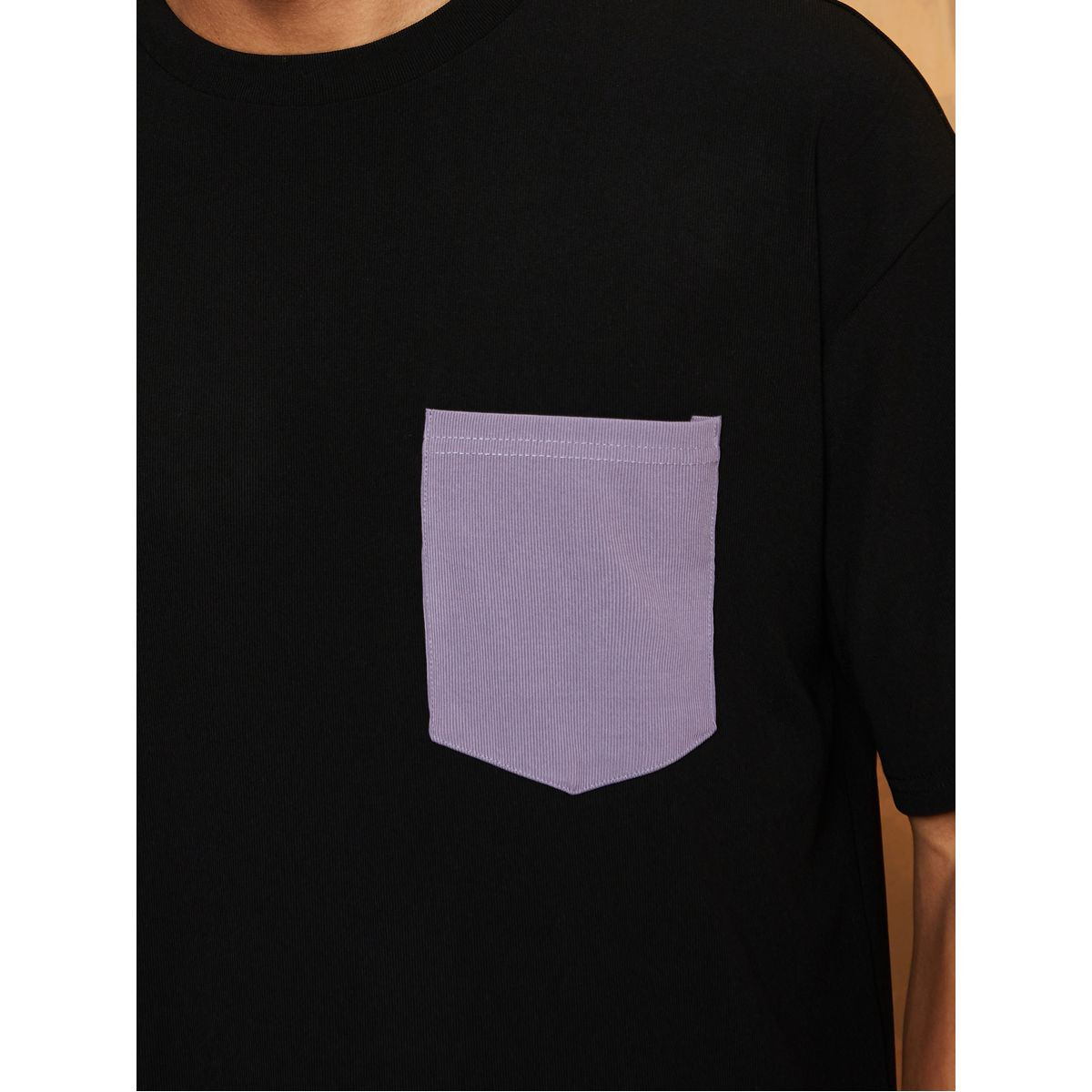 تيشيرت بقصة واسعة واكمام قصيرة-men-clothing-tshirtsandpolos-tshirts-image-3
