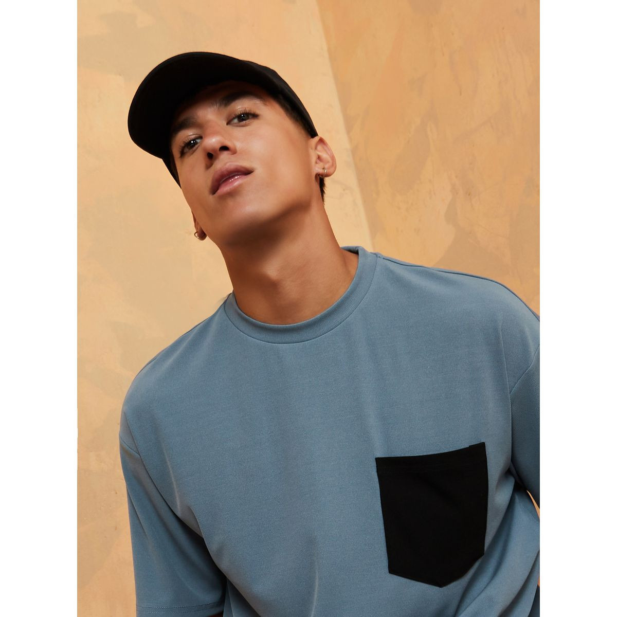 تيشيرت بقصة واسعة مع جيوب-men-clothing-tshirtsandpolos-tshirts-image-1