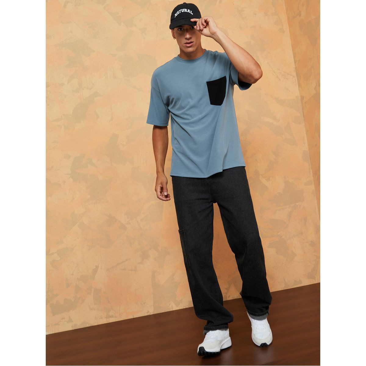 تيشيرت بقصة واسعة مع جيوب-men-clothing-tshirtsandpolos-tshirts-image-2