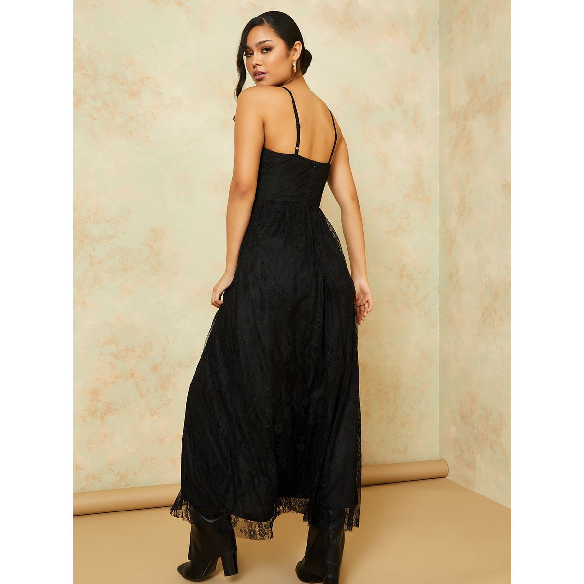 Styli Strappy Lace Overlay A-Line Maxi Dress-women-clothing-dresses-image-4