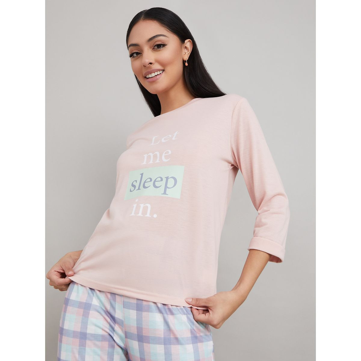 طقم بيجاما من (تيشيرت + بنطال )-women-clothing-nightwear-pyjamas-longsets-image-2