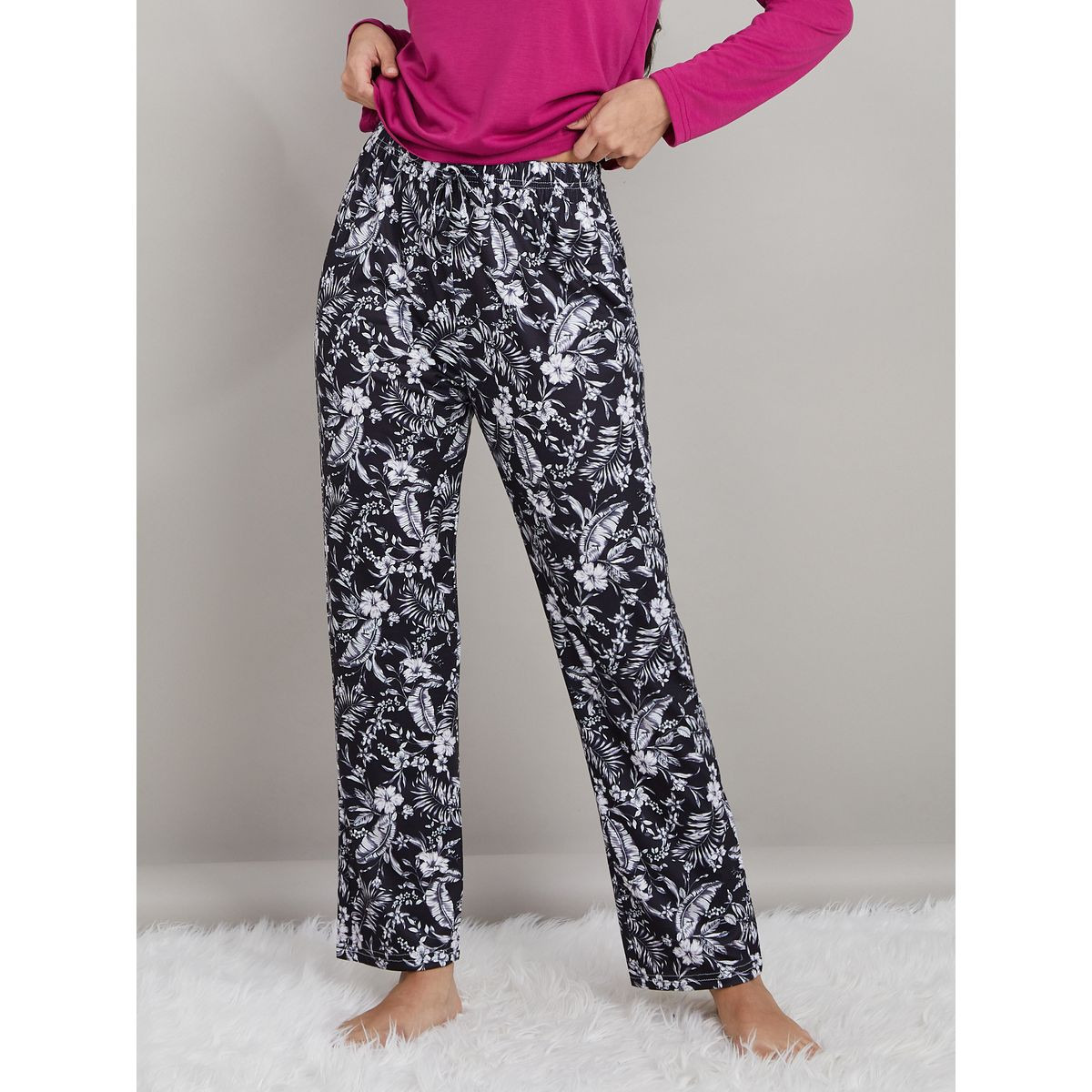 Styli Unwind Long Sleeves Self Love Slogan Print T-shirt and Mono Floral Print Pyjama Set-women-clothing-nightwear-pyjamas-longsets-image-5