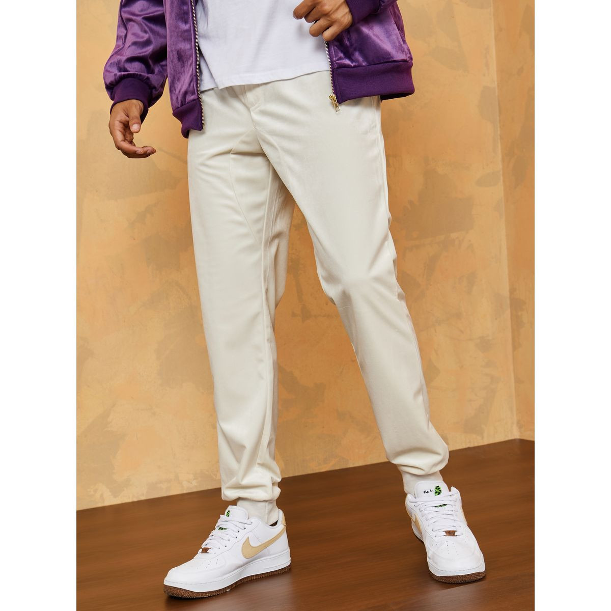 جوغر بقصة سليم فت-men-clothing-bottoms-joggers-image-1