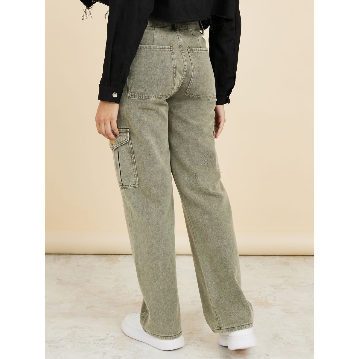 جينز كارجو بقصة أرجل مستقيمة-women-clothing-bottoms-jeans-image-4