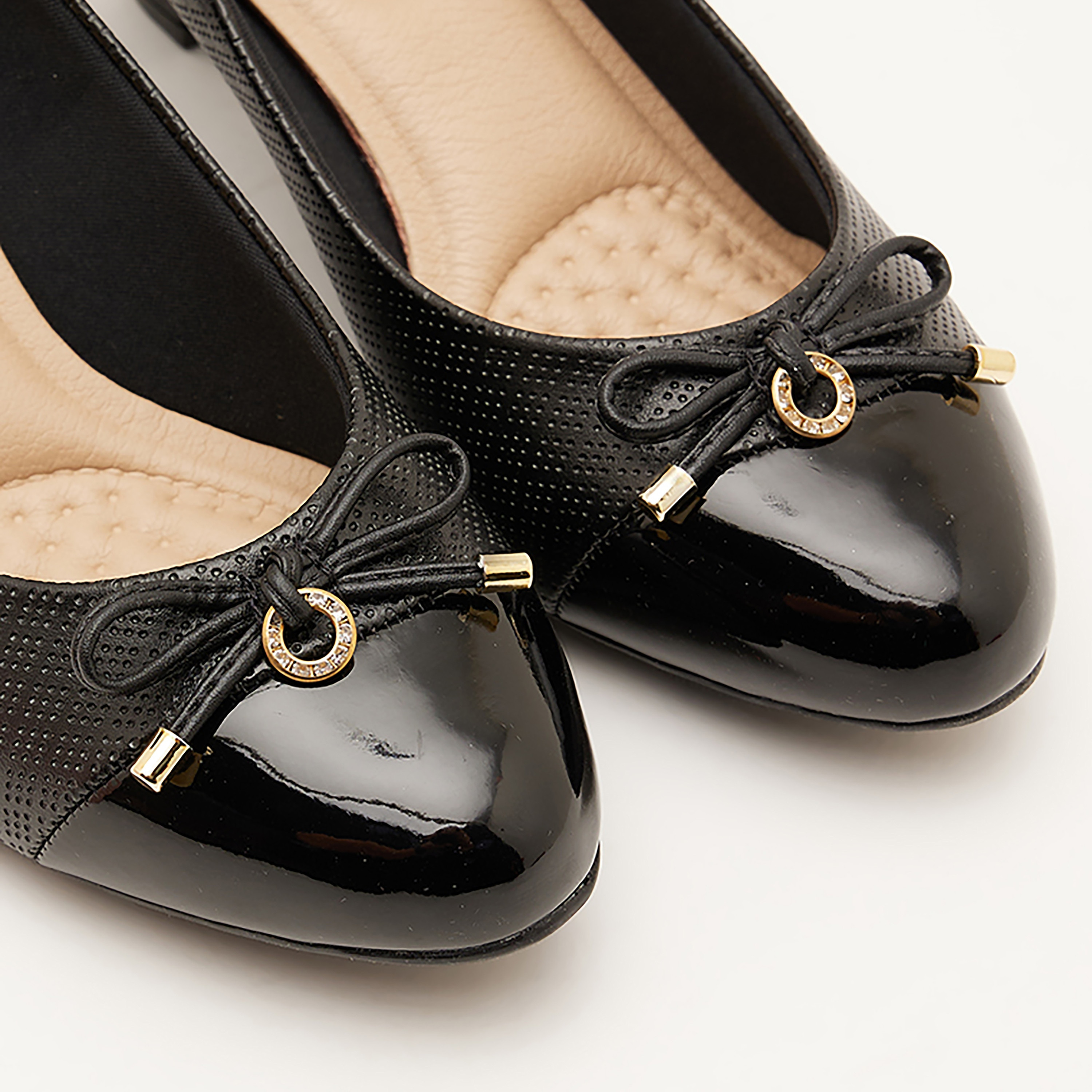 7005-562-23577 | حذاء نسائي من مودير بمقدمة مدببة مع مزينة من فيونكة-women-shoes-heels-image-4