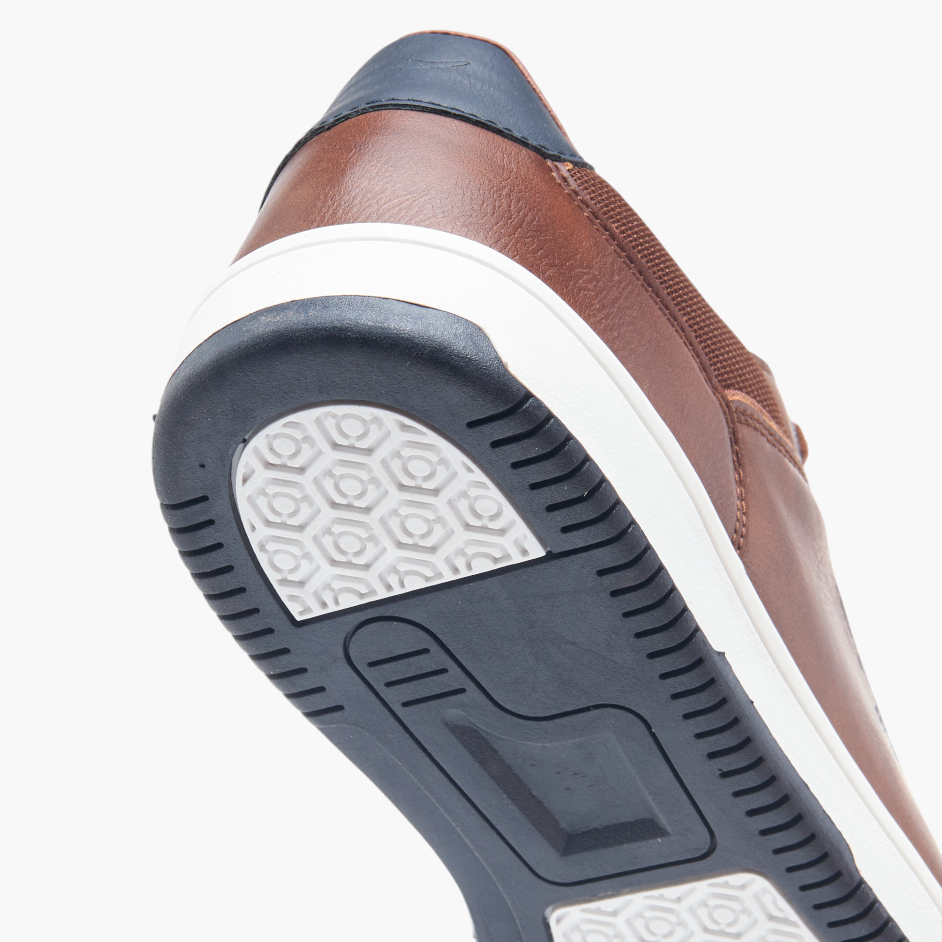 KangaROOS Men's Logo Detail Sneakers with Lace-Up Closure-men-shoes-sneakers-image-5